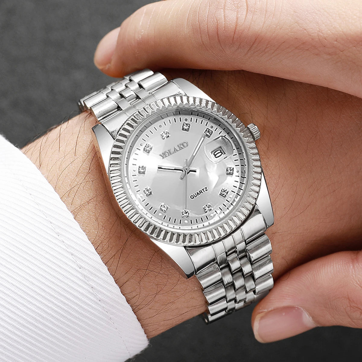 Luxury Men Business Watches Fashion Rhinestone Women Quartz Watch with Calendar Clock Gift(Without Box)