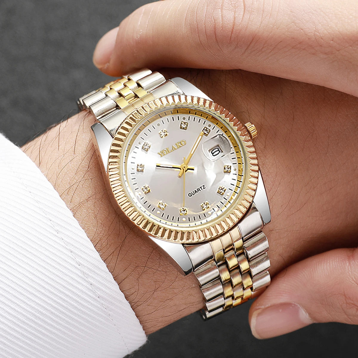 Luxury Men Business Watches Fashion Rhinestone Women Quartz Watch with Calendar Clock Gift(Without Box)